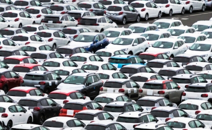 Vlani sa v Európe predalo o 2,4 % menej áut