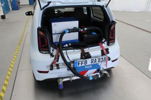 Emisie výfukových plynov sa merajú prenosným zariadením, nainštalovaným priamo na vozidle.